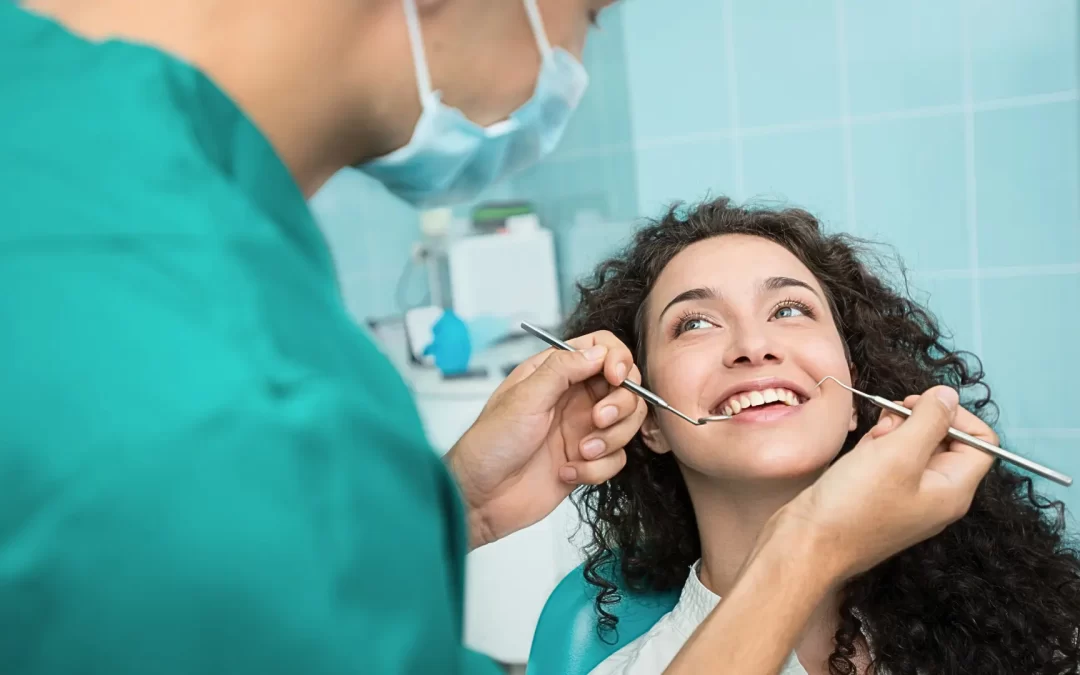 İmplant Doktoru Seçerken Dikkat Edilmesi Gerekenler